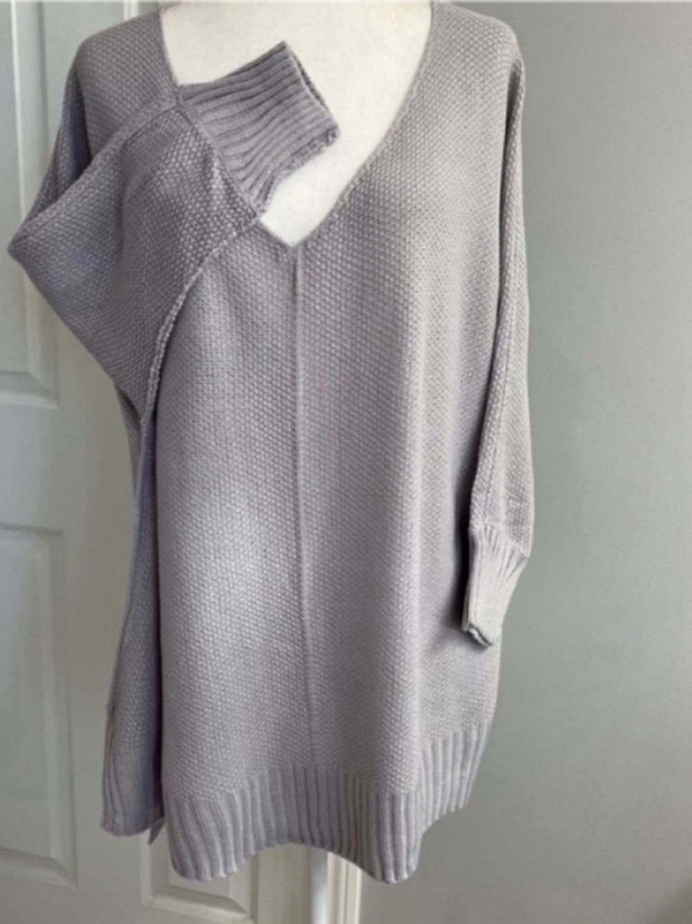Women's Oversized V-Neck Sweater in Light Gray